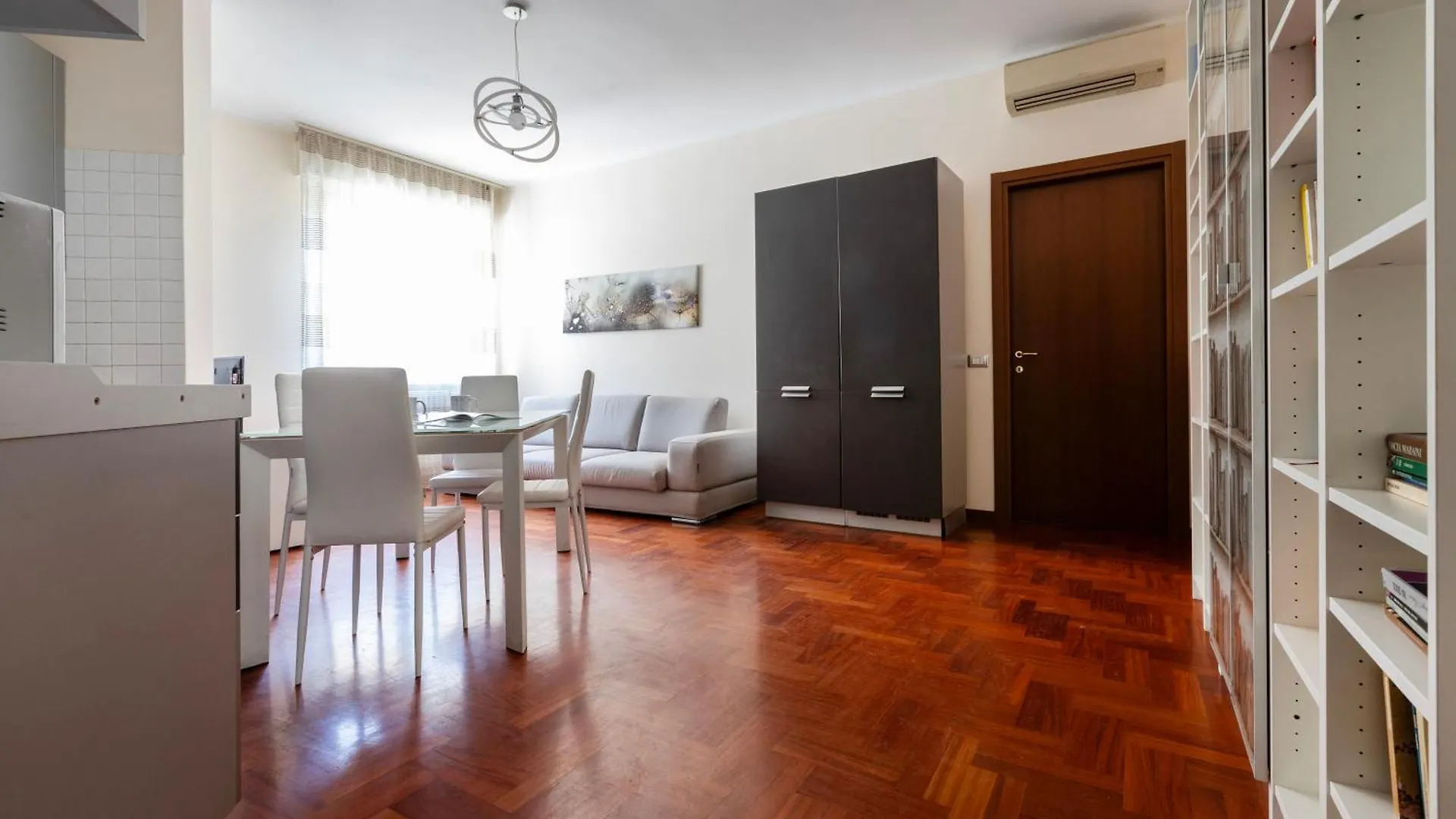 Italianway - Sismondi 74 Apartman Milánó 0*,